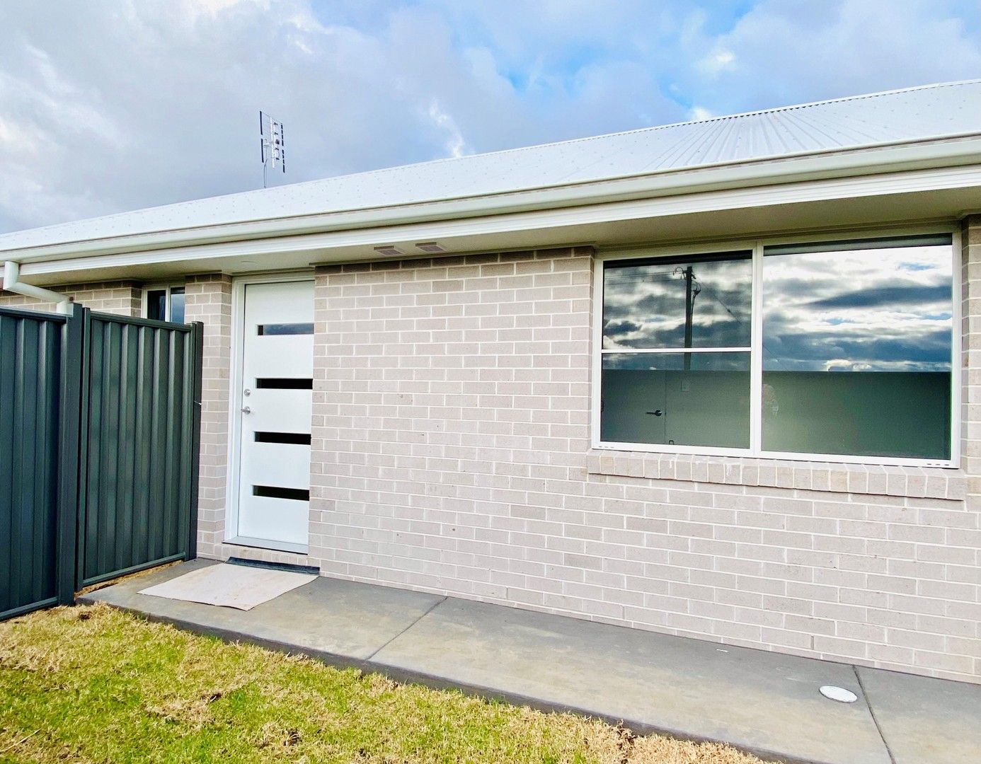 2/39 Gordon Street, Tamworth NSW 2340, Image 0