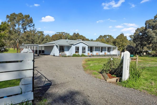 Picture of 269 OLD HUME HIGHWAY, GLENROWAN VIC 3675