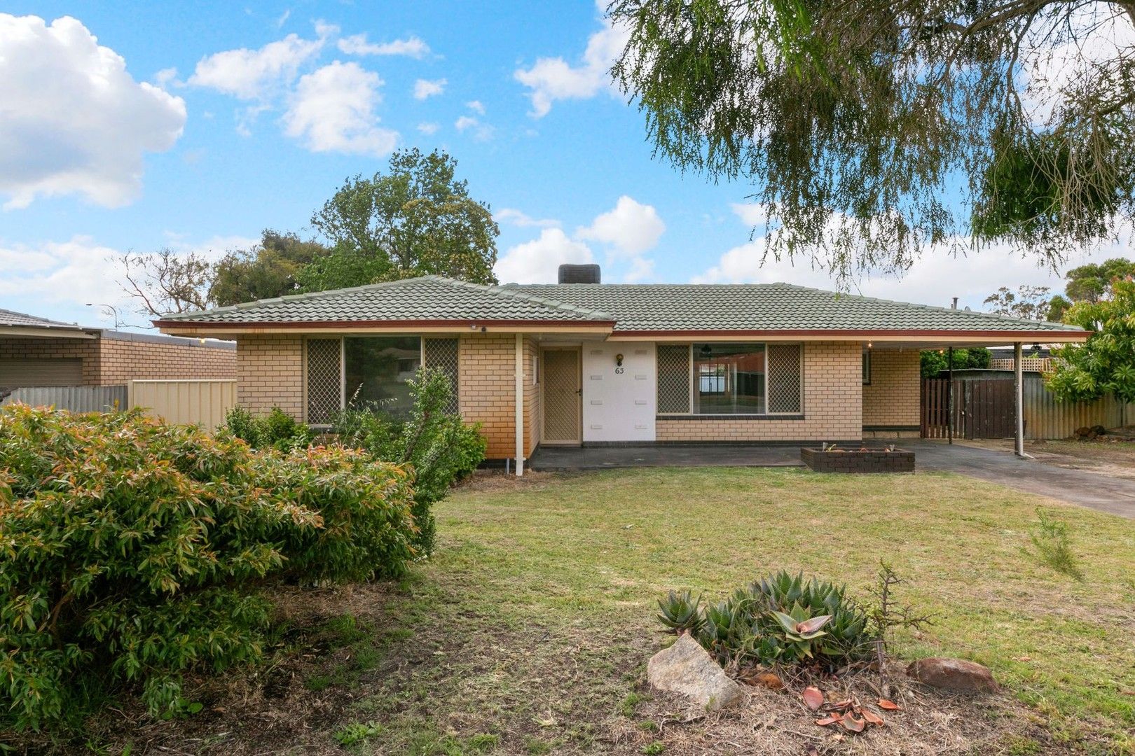4 bedrooms House in 63 Stalker Road GOSNELLS WA, 6110