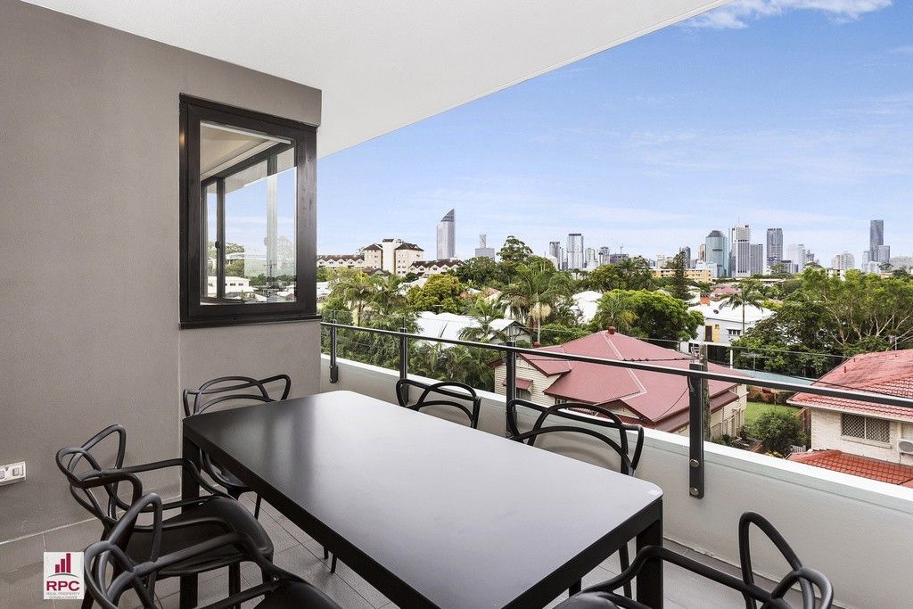 2 bedrooms Apartment / Unit / Flat in 407/36 Anglesey Street KANGAROO POINT QLD, 4169