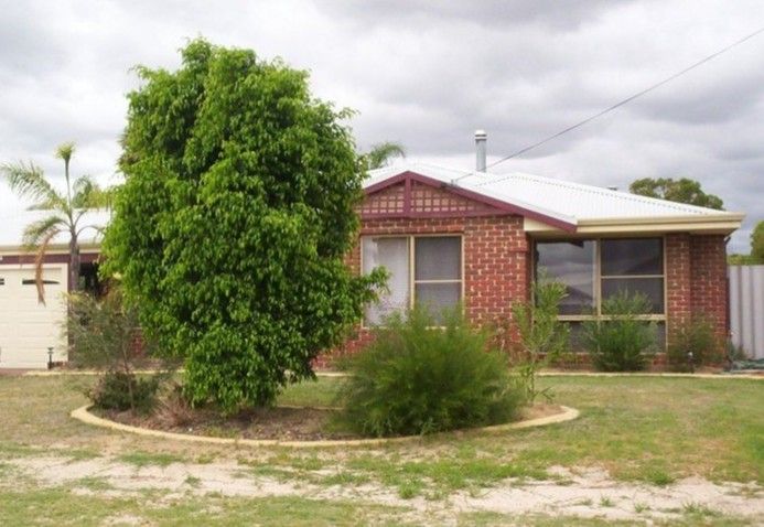 4 bedrooms House in 213 Station Street EAST CANNINGTON WA, 6107