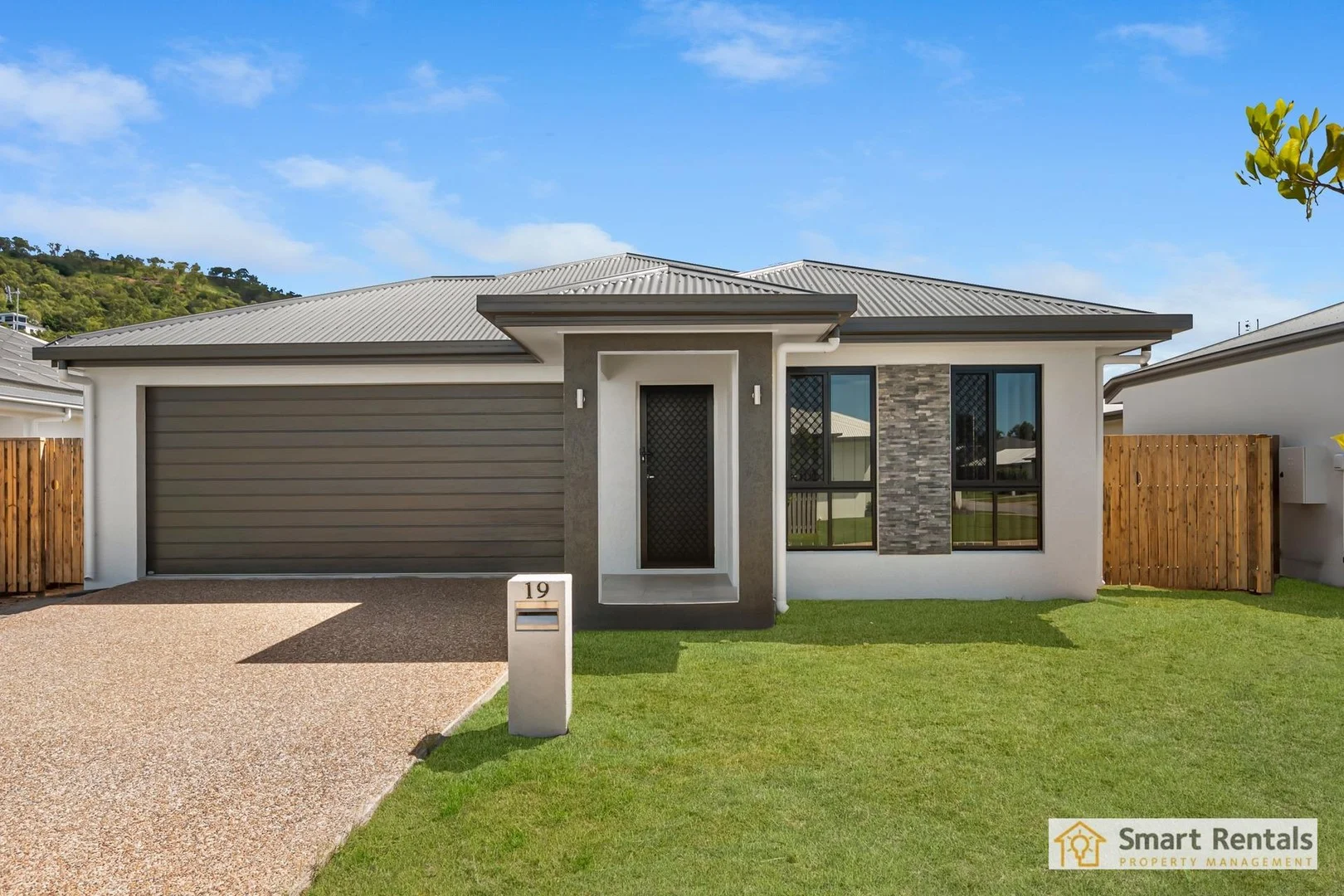 19 Sienna Circuit, Mount Louisa QLD 4814