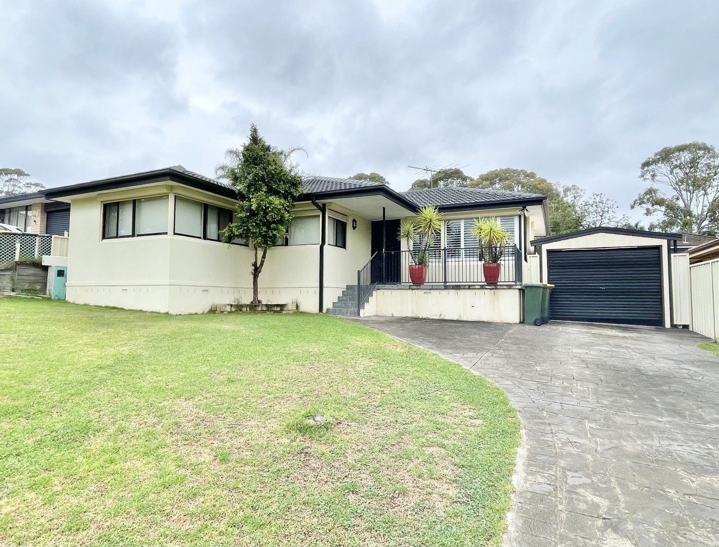 5 Akuna Avenue,, Bradbury NSW 2560 House For Rent 590 Domain
