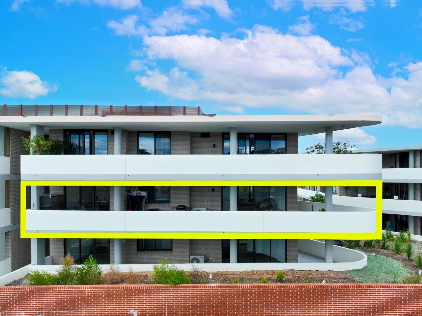 2 bedrooms Apartment / Unit / Flat in 214A/90-98 Glenmore Ridge Drive GLENMORE PARK NSW, 2745