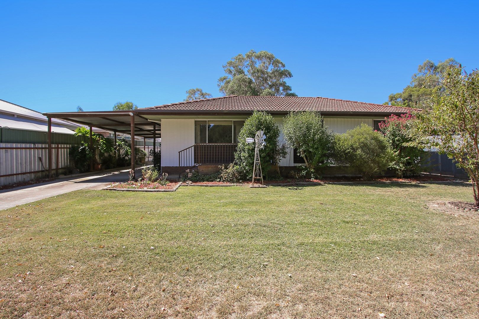 71 Hawkins Street, Howlong NSW 2643, Image 0