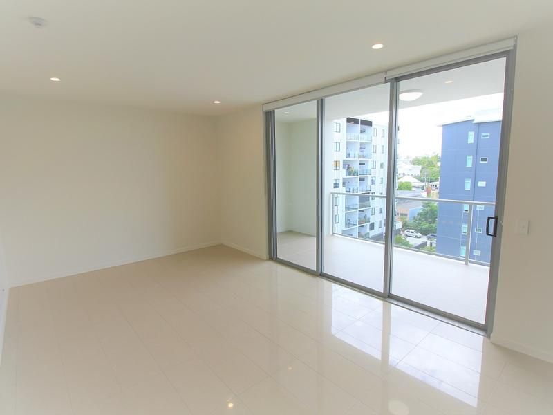 1 bedrooms Apartment / Unit / Flat in 204/17 Kurilpa Street WEST END QLD, 4101