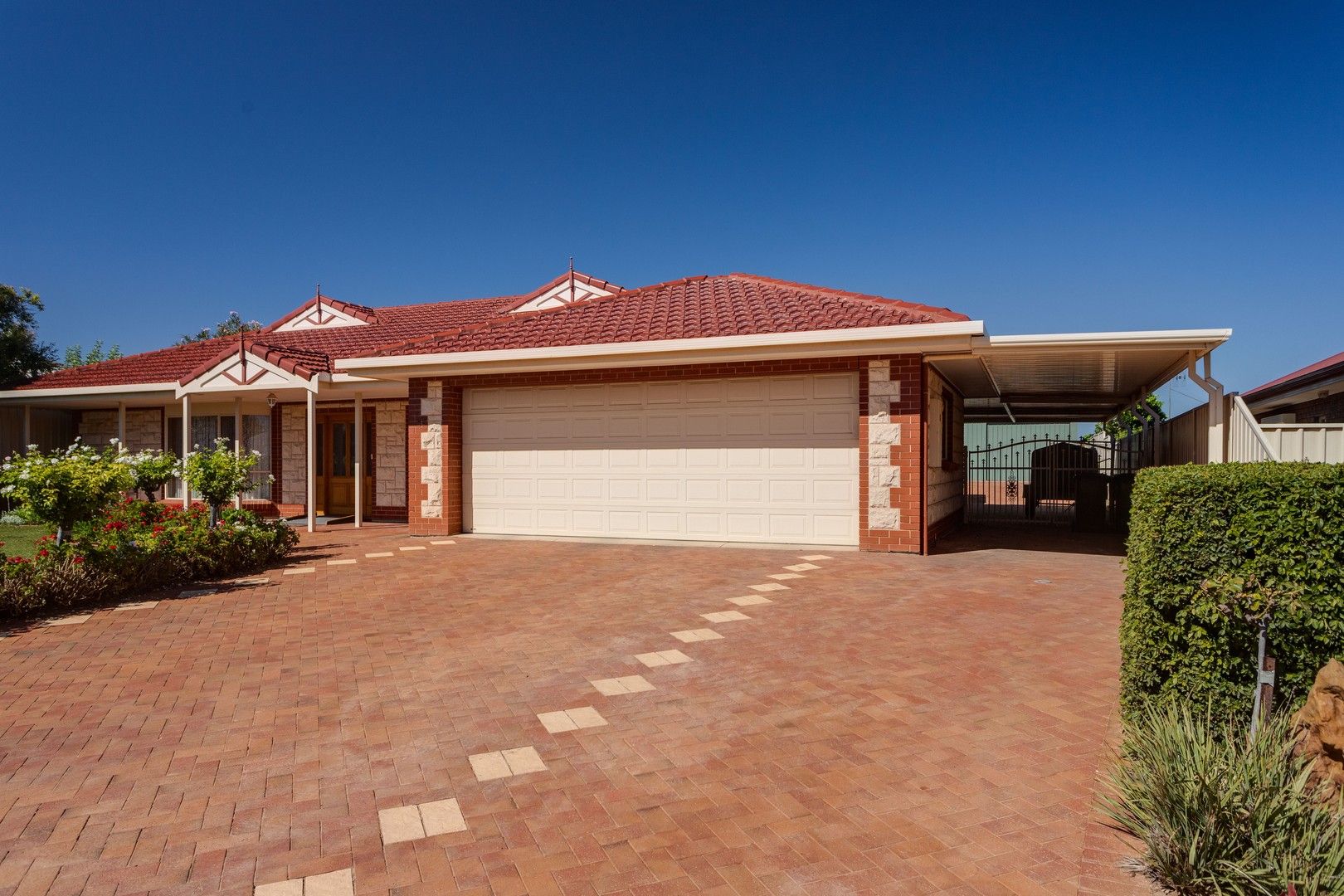 42 Fourth Street, Loxton SA 5333, Image 1