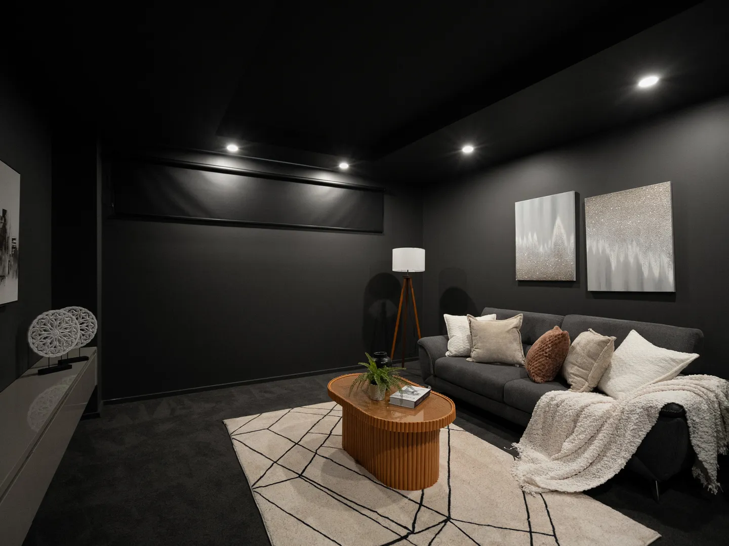 Luxurious Family Haven with Versatile Living Spaces and Granny Flat - View 4