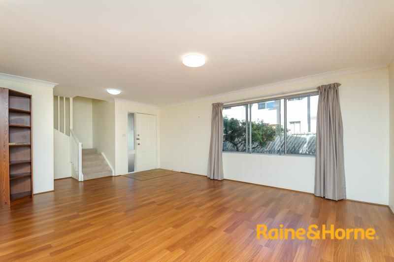2/14 Havenview Road, Terrigal NSW 2260, Image 2