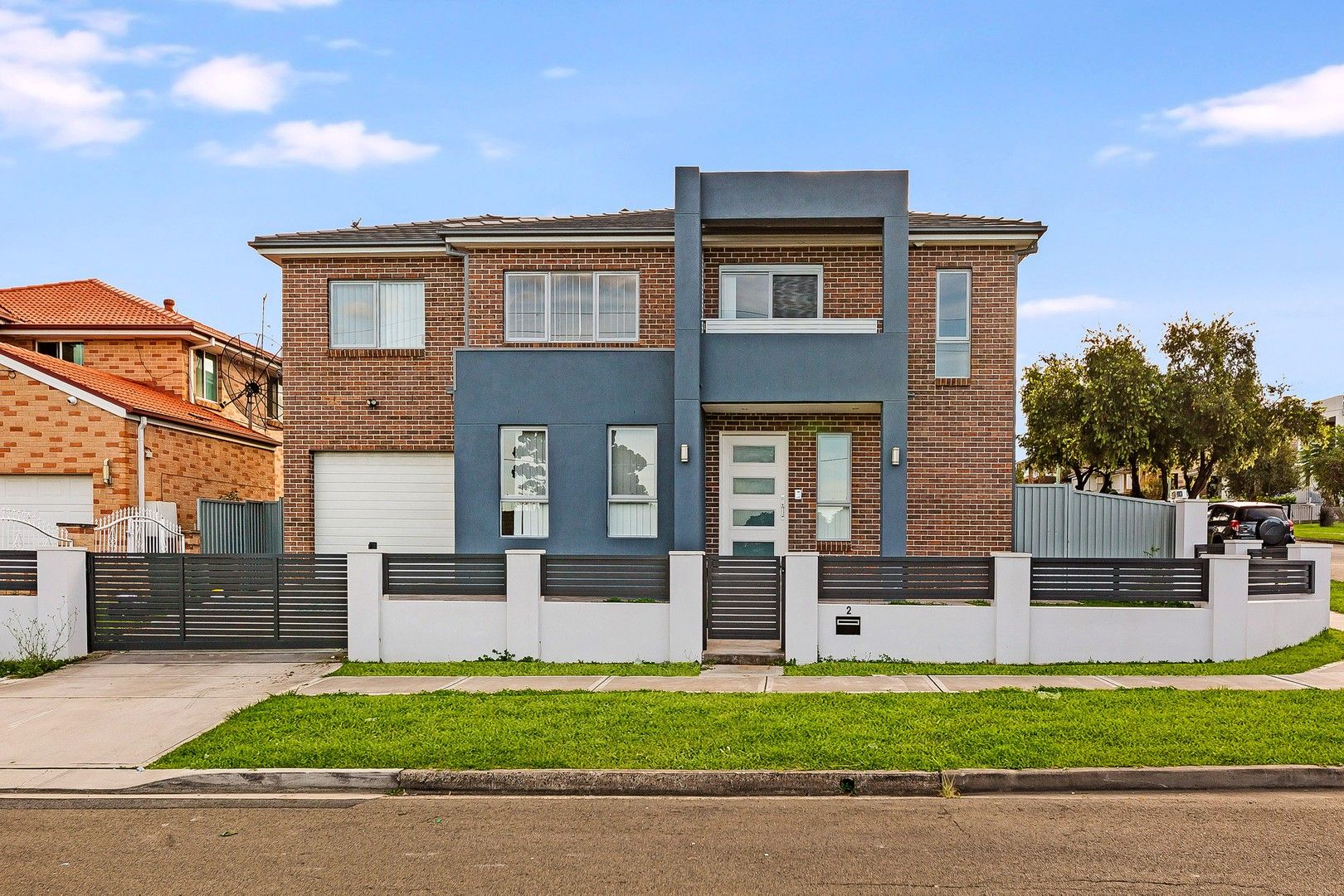 4 bedrooms House in 2 Lowe Street MERRYLANDS NSW, 2160
