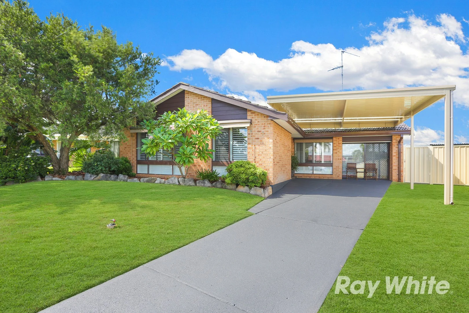 7 Ipel Close, St Clair NSW 2759