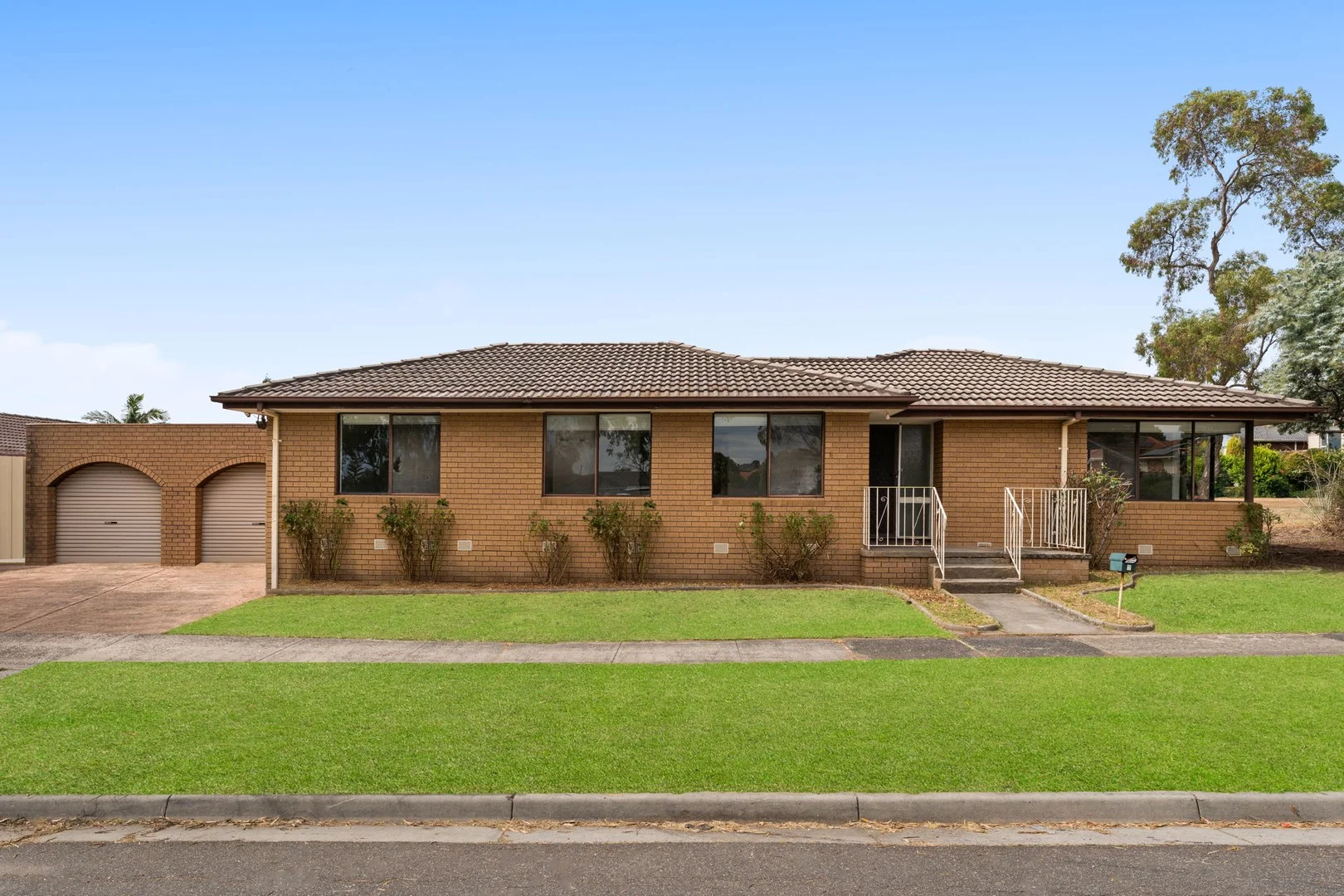 1 Cumberland Way, Endeavour Hills VIC 3802