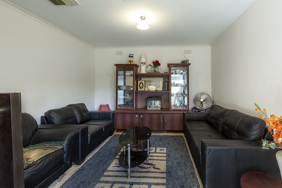 24 Bayview Crescent, Hoppers Crossing VIC 3029, Image 1
