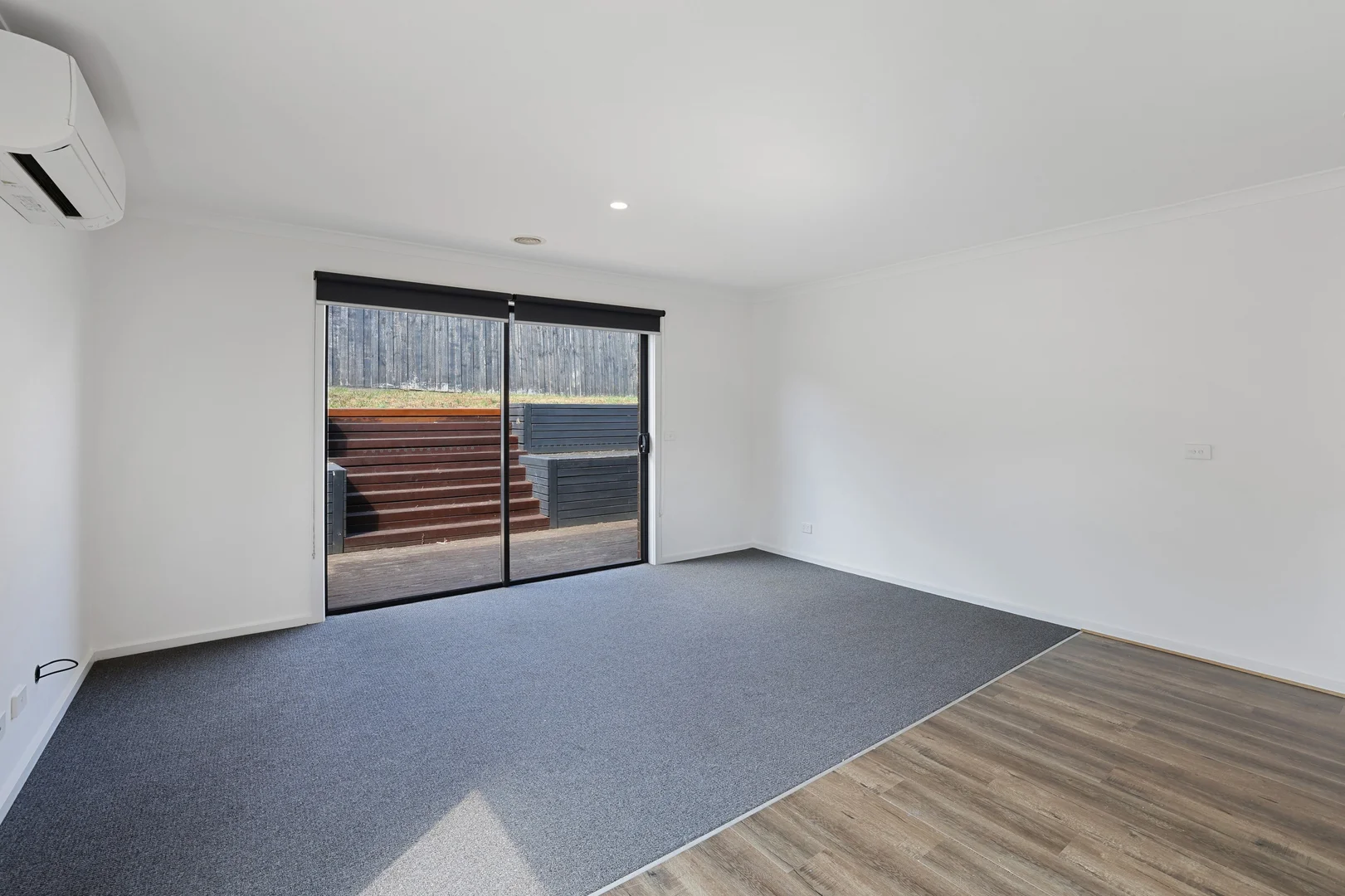 Additional image 7 of 2 Palm Square, Drouin VIC 3818