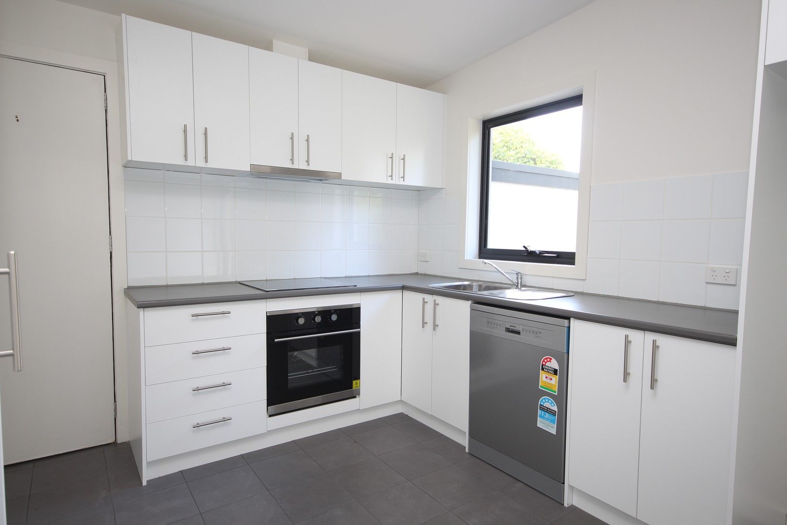 5 Matlock Street, Herne Hill VIC 3218 Apartment For Rent Domain