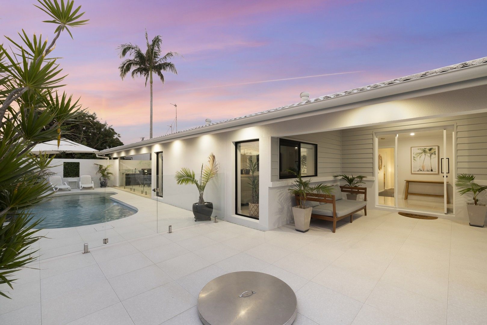 4 bedrooms House in 7 Wyanda Drive WARANA QLD, 4575