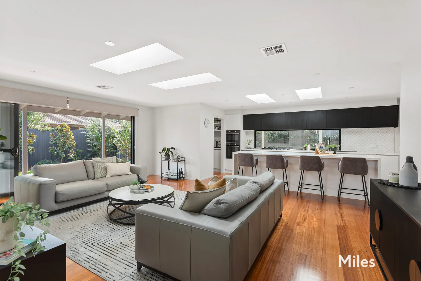 Additional image 4 of 276 Yallambie Road, Yallambie VIC 3085