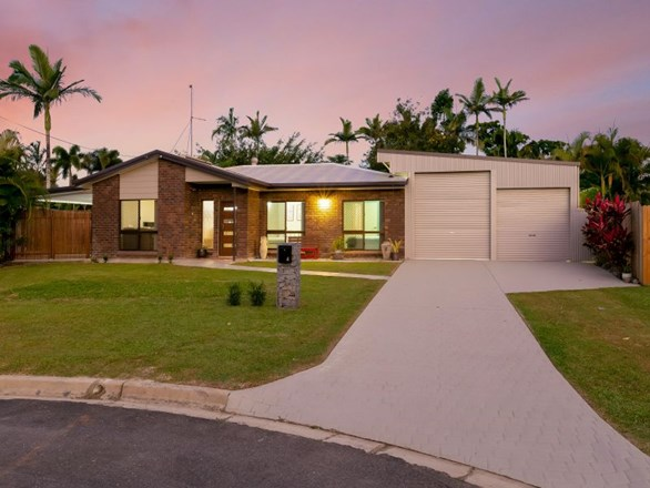 4 Penny Close, Whitfield QLD 4870