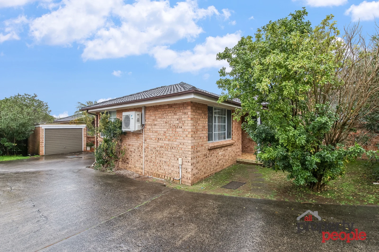 8/8 Bensley Road, Macquarie Fields NSW 2564