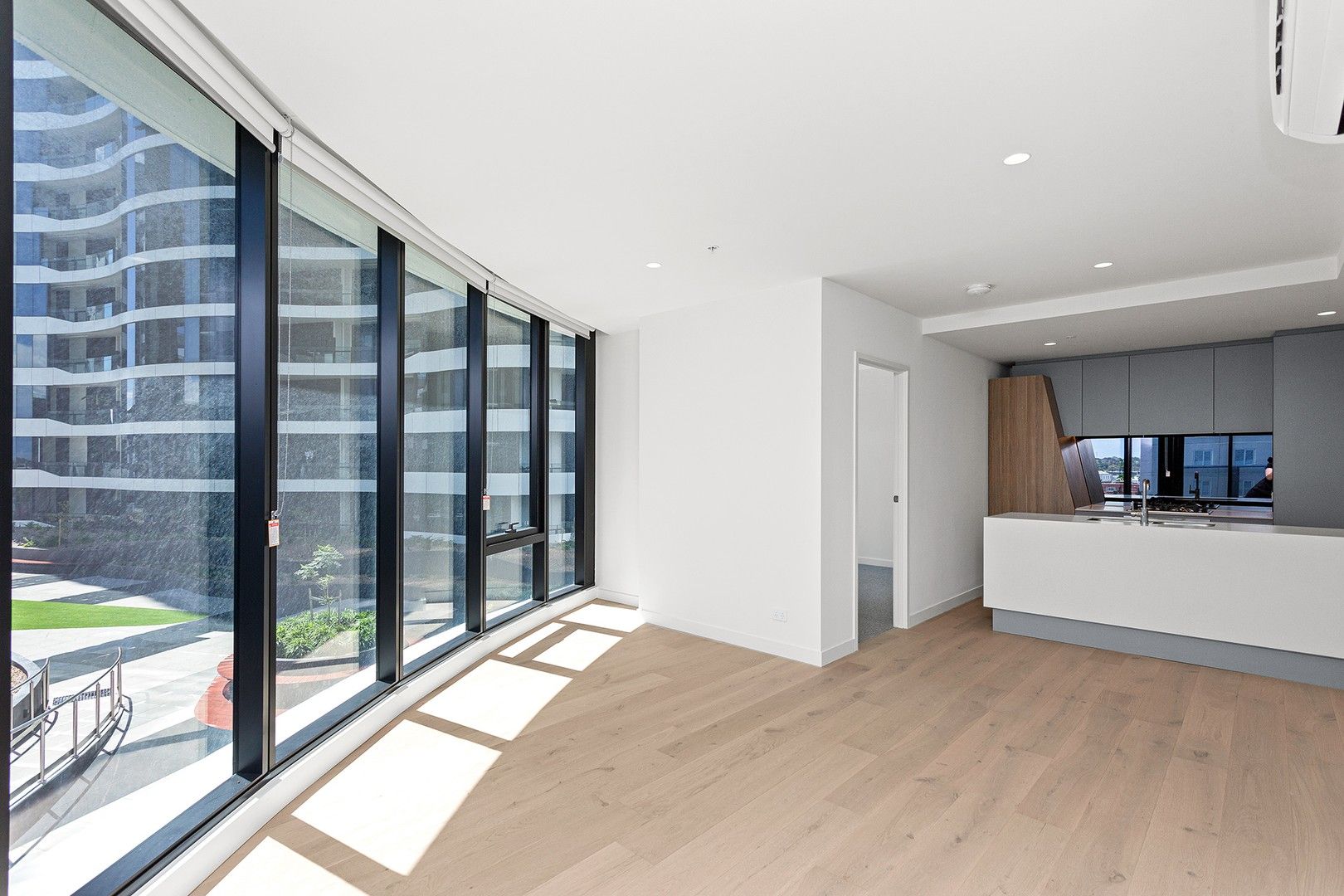 2 bedrooms Apartment / Unit / Flat in 510/1 Joseph Road FOOTSCRAY VIC, 3011