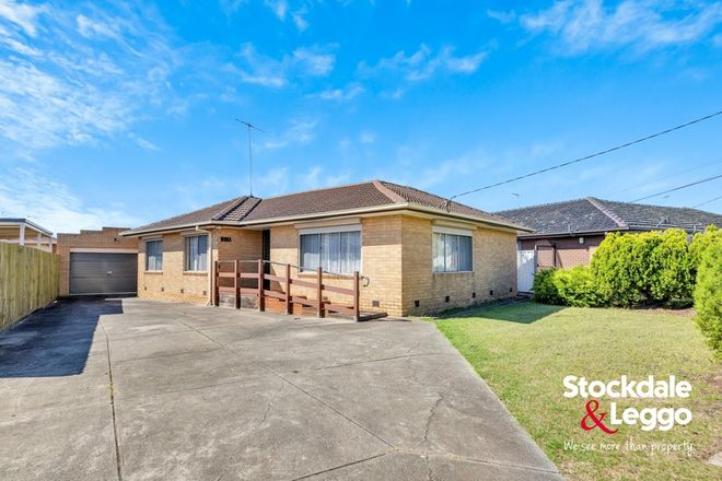 Picture of 264 Carrick Drive, GLADSTONE PARK VIC 3043
