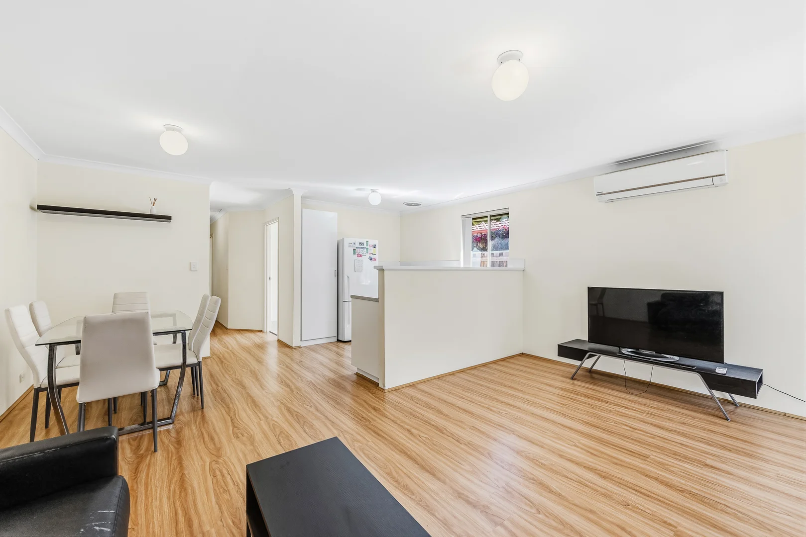 Additional image 7 of 323 Belmont Avenue, Cloverdale WA 6105