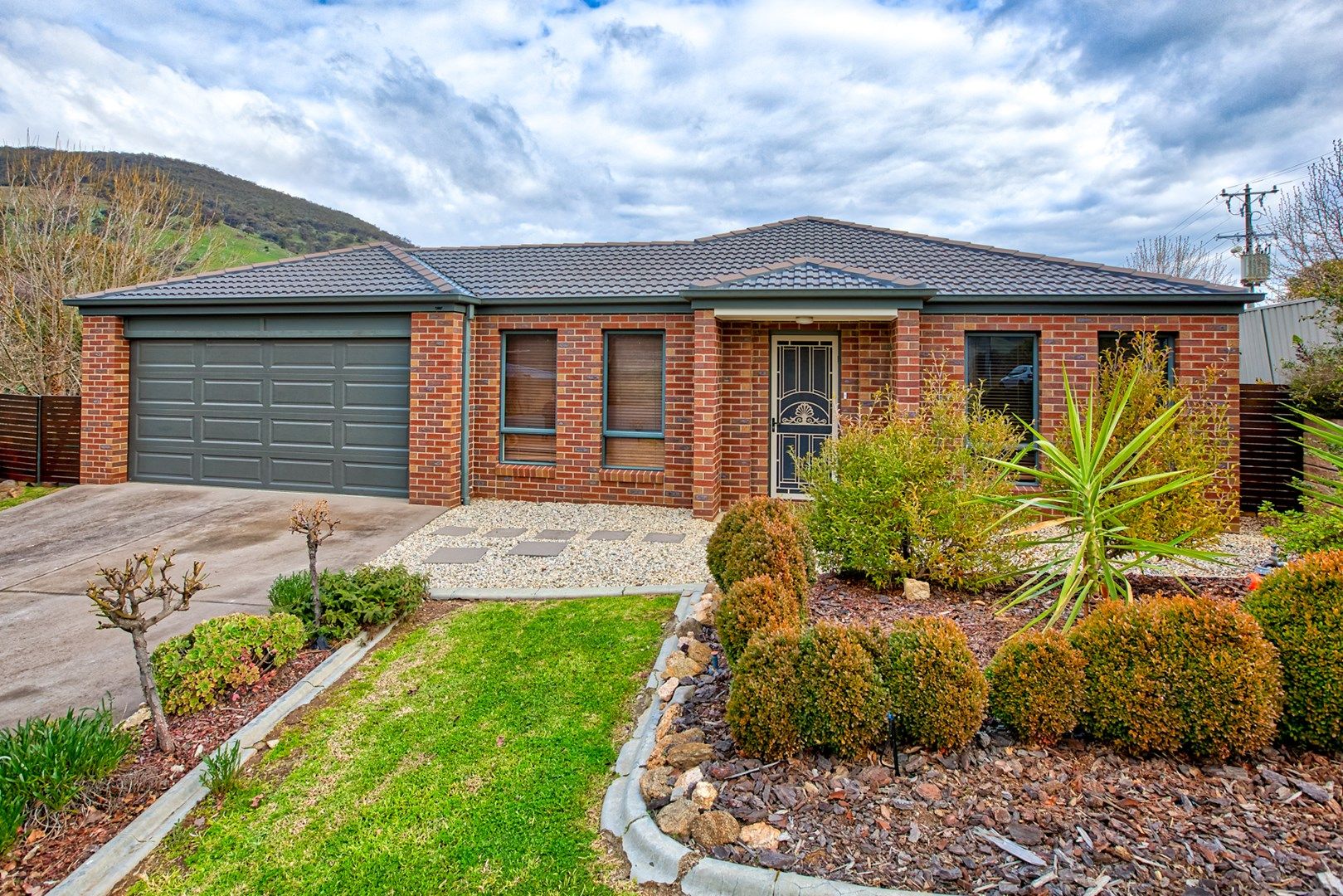 5 Butler Court, Tallangatta VIC 3700, Image 0