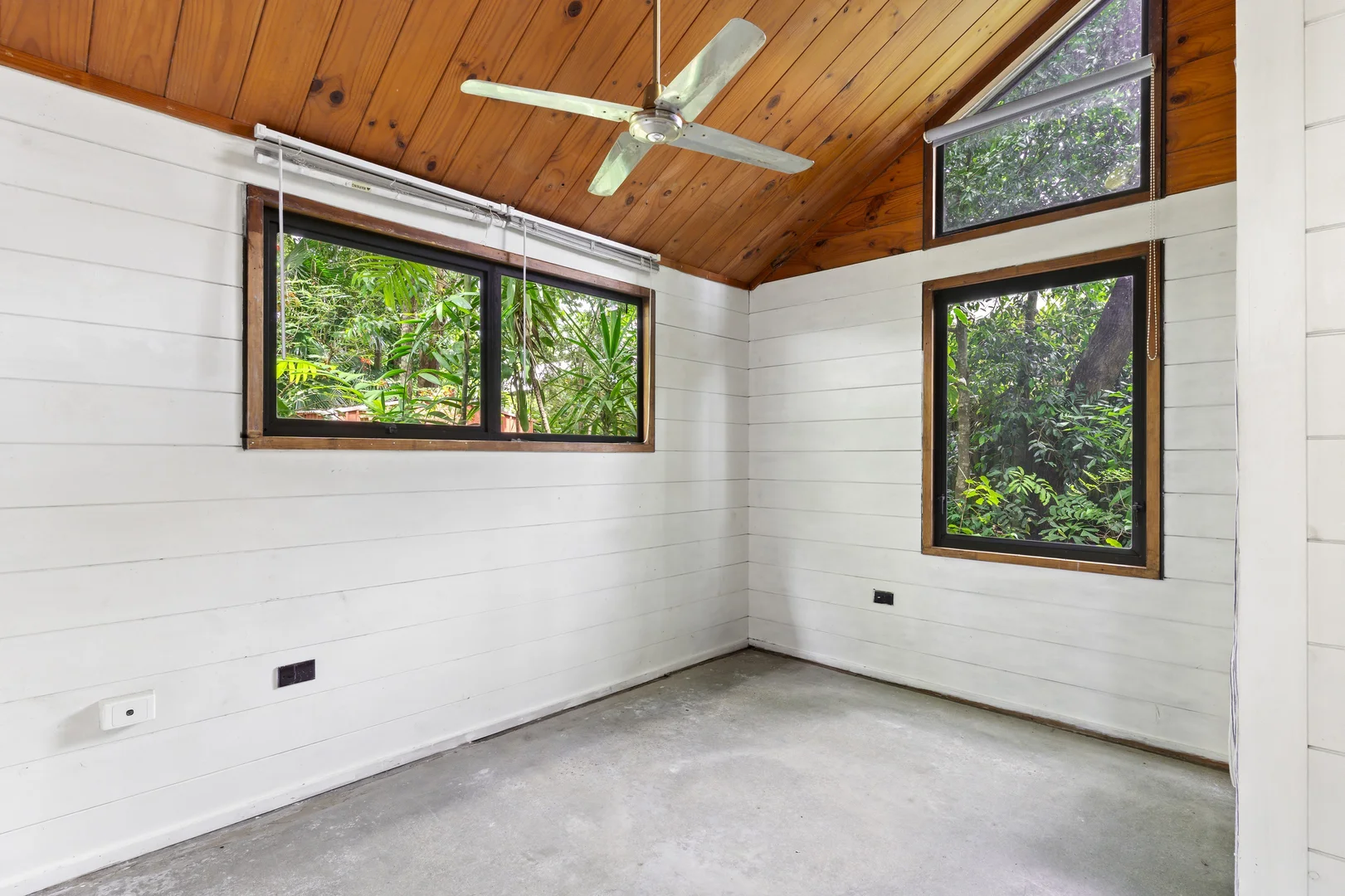 Additional image 16 of 5 Hibiscus Lane, Holloways Beach QLD 4878