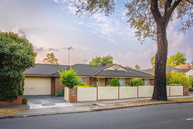 Picture of 1/15 Carwarp Street, MACLEOD VIC 3085