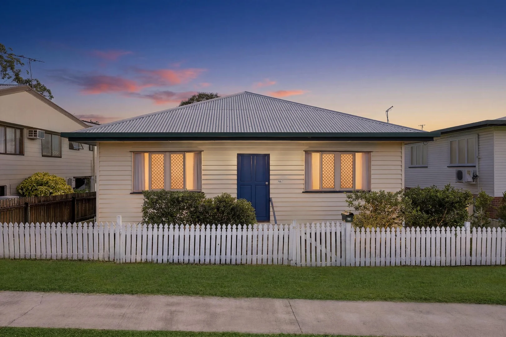 216 Denham Street, The Range QLD 4700