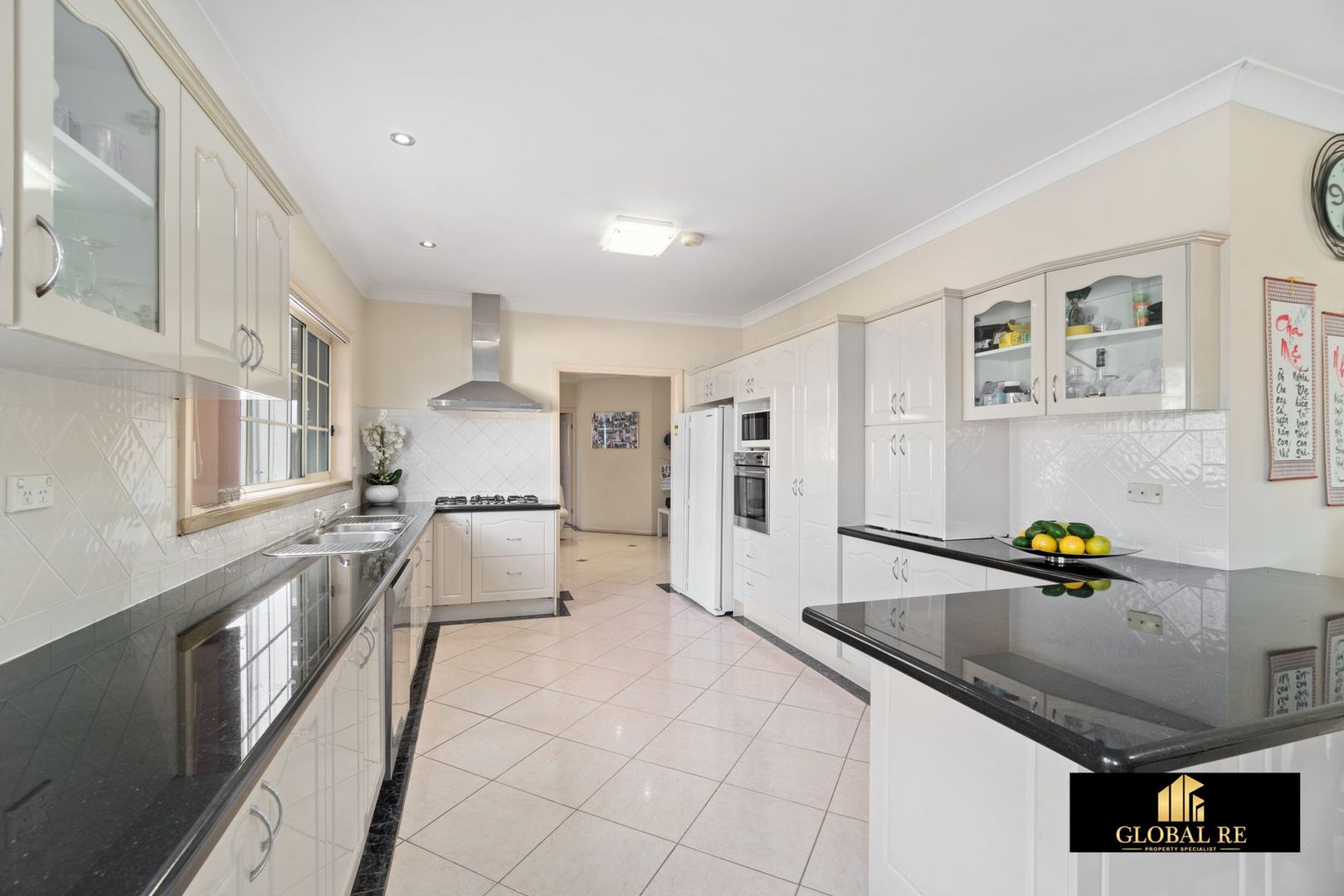 14 Cottrell Place, Fairfield West NSW 2165, Image 2