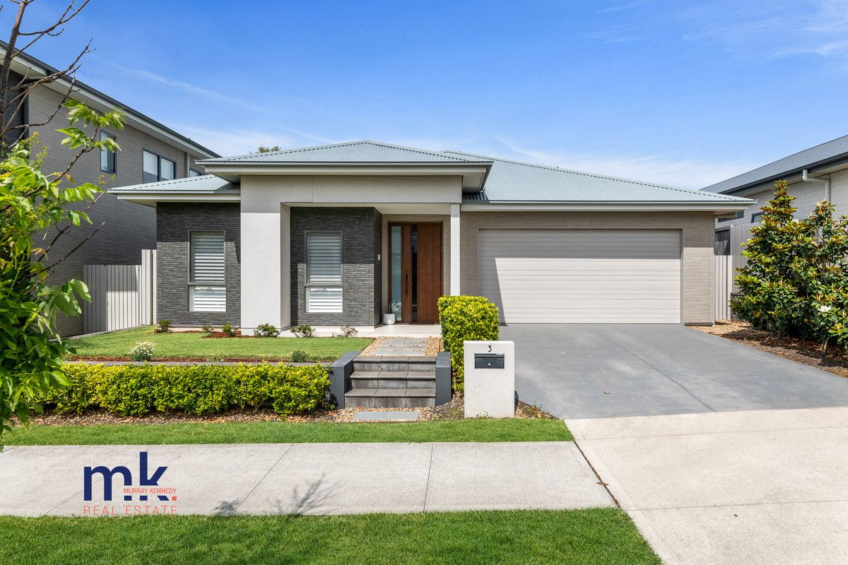 4 bedrooms House in 3 Merrill Lane GLEDSWOOD HILLS NSW, 2557