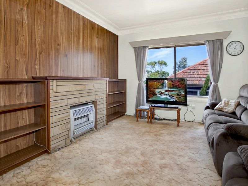 23 Hill Street, Mount Saint Thomas NSW 2500, Image 2