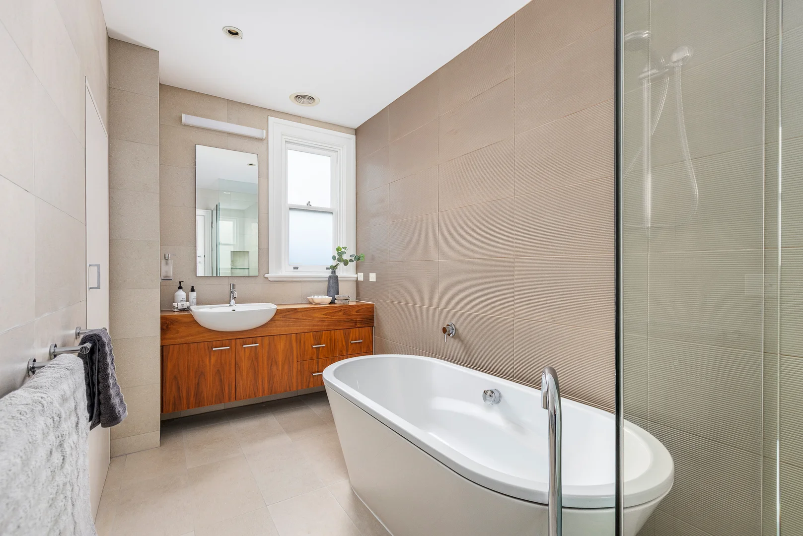 Additional image 8 of 1 Manning Road, Malvern East VIC 3145