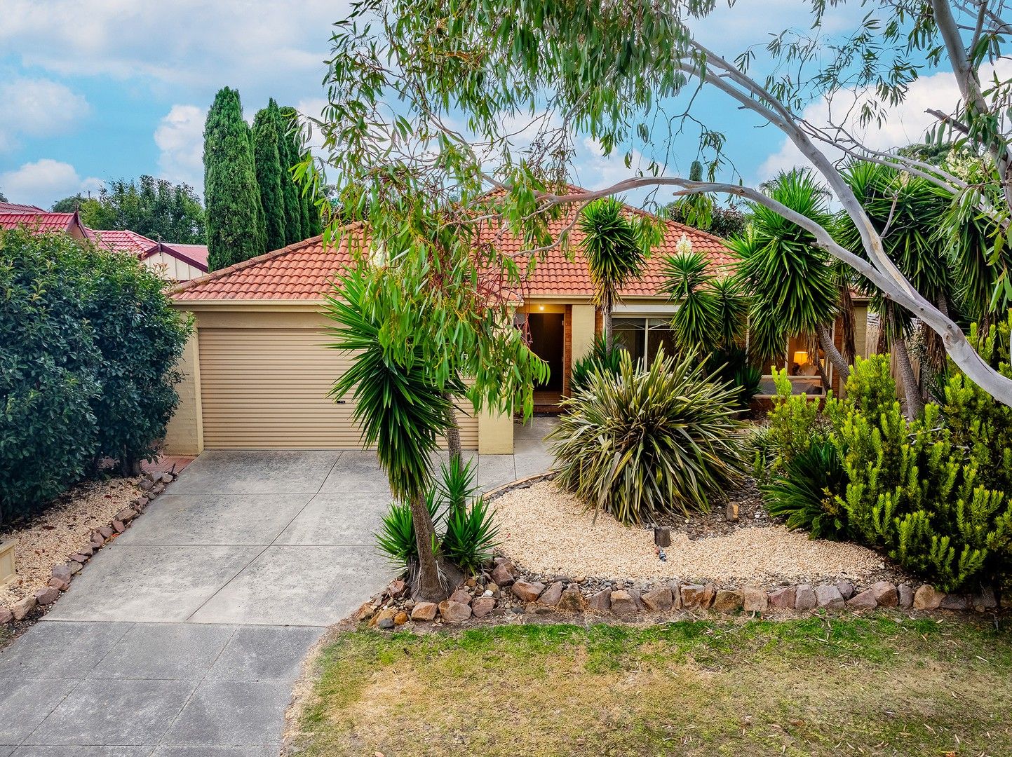 24 Hasluck Crescent, Lynbrook VIC 3975 House For Rent 600 Domain