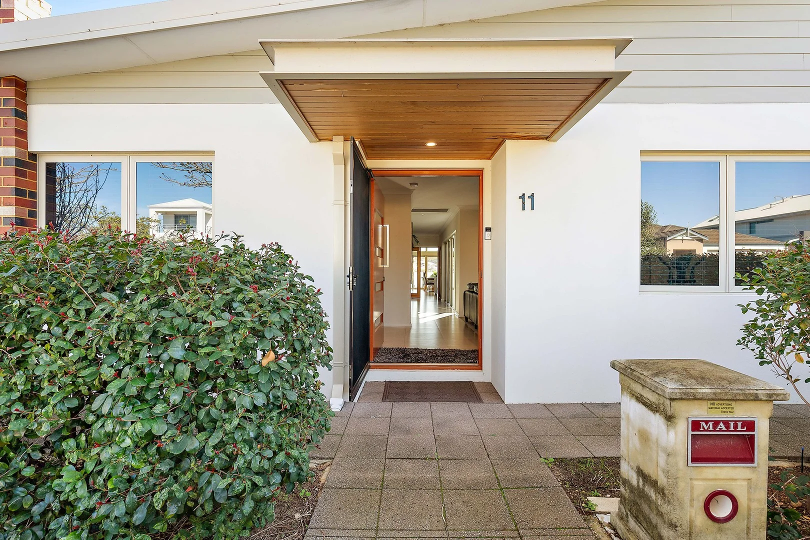 11 Crown Terrace, Coogee WA 6166