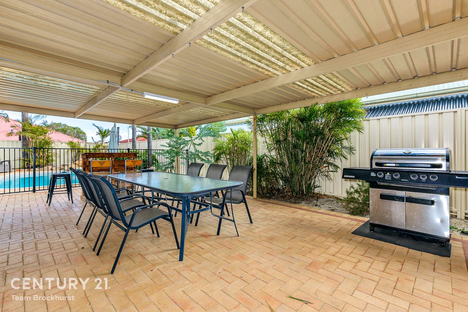 11 Bronzewing Street, Huntingdale WA 6110, Image 1