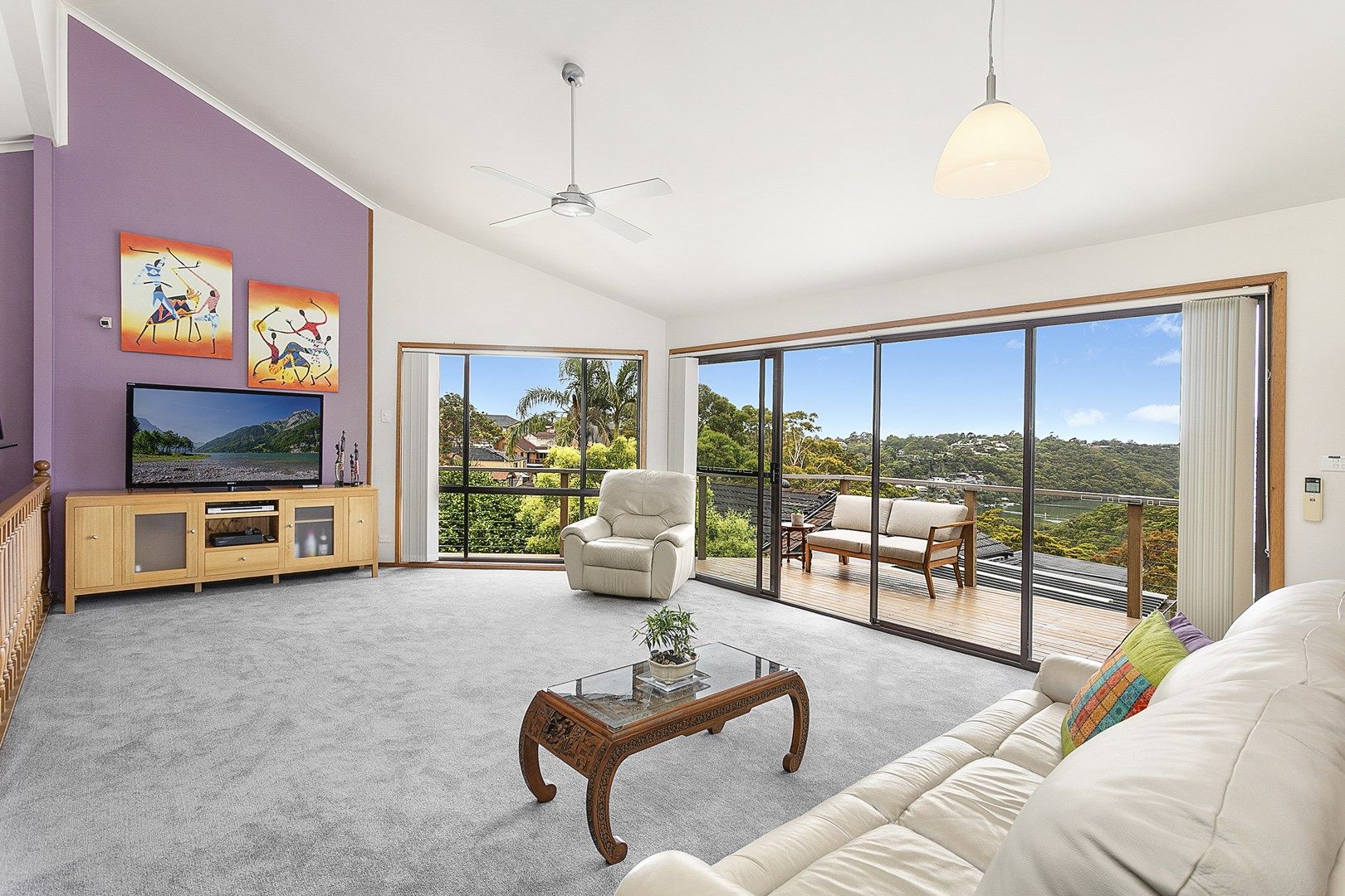 4 Bradley Place, Illawong NSW 2234, Image 1