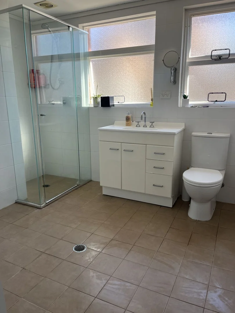 Additional image 7 of 2/10 Moore Rd, Freshwater NSW 2096