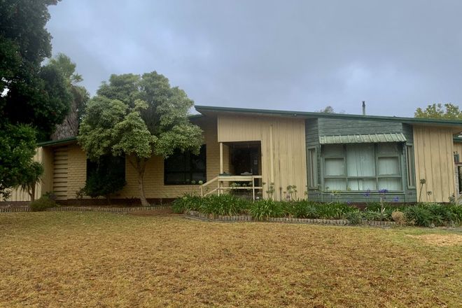 Picture of 57 Oxford Street, GLEDHOW WA 6330