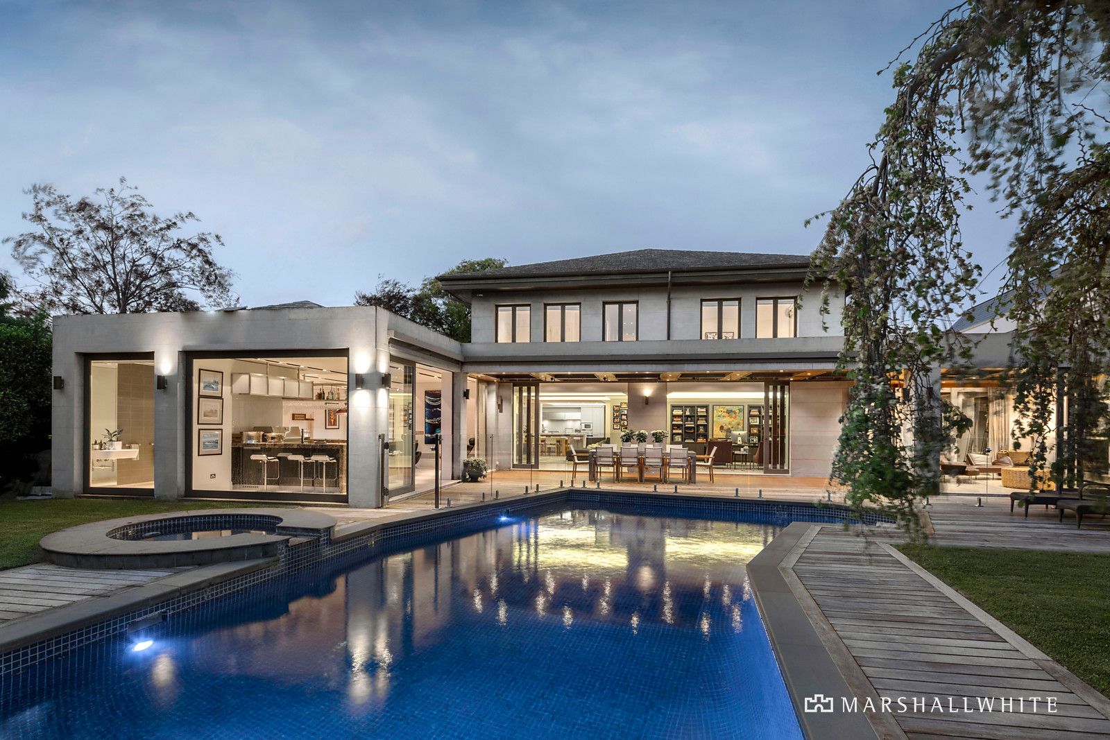 4 Bromley Court, Toorak VIC 3142, Image 0