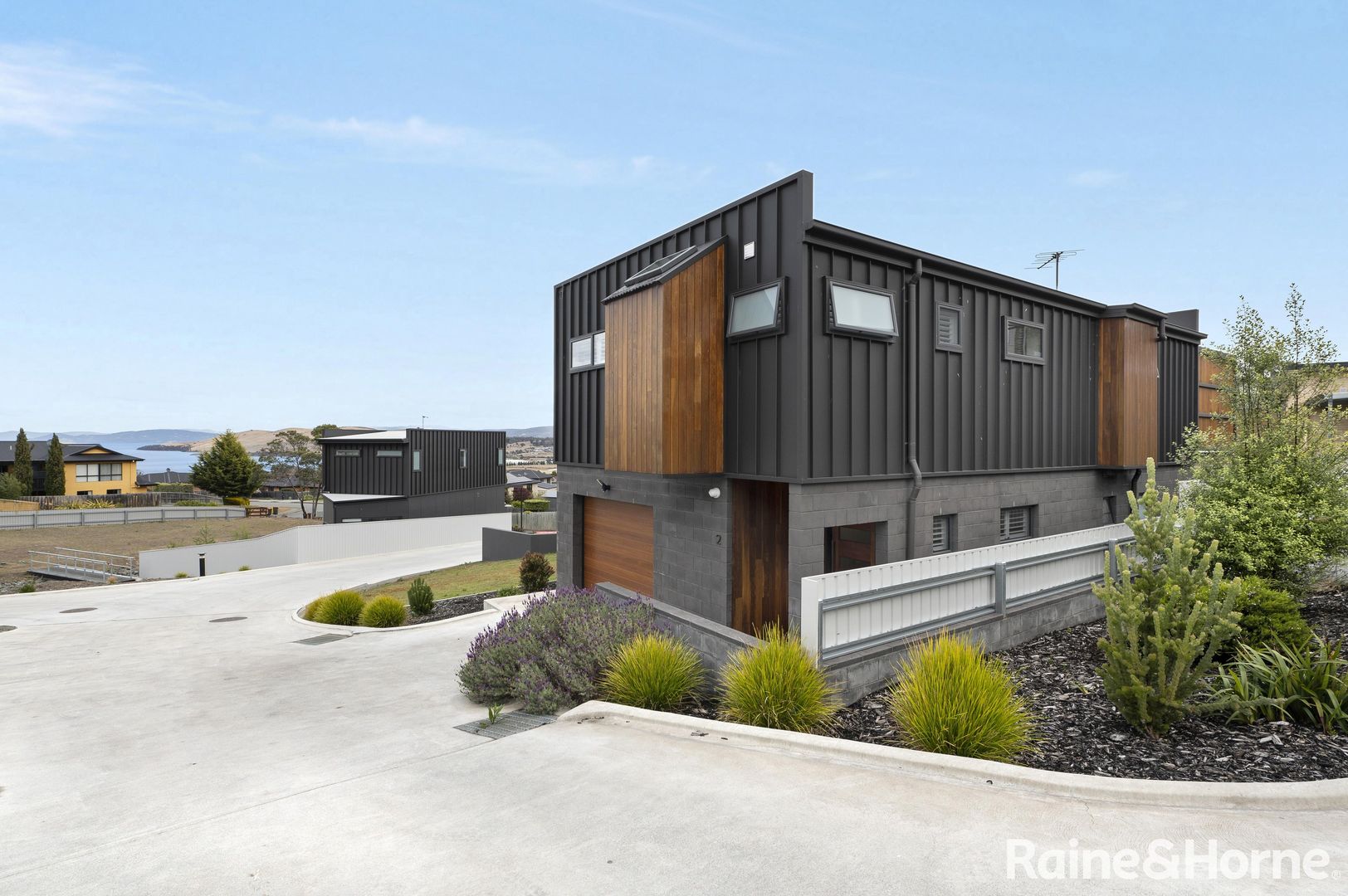 2/1 Cologne Drive, Oakdowns TAS 7019, Image 1