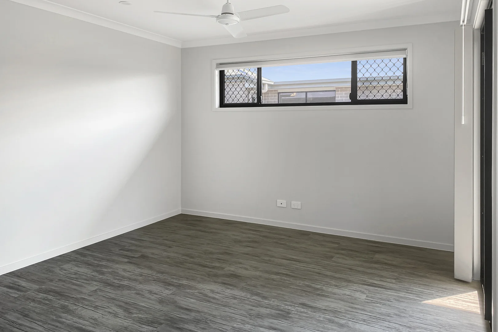 Additional image 3 of 3a Senor Avenue, Urangan QLD 4655