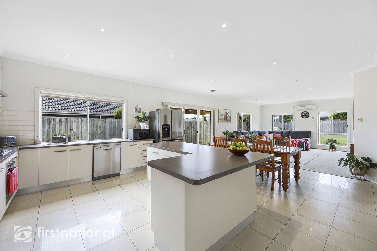 44 Davey Drive, Trafalgar VIC 3824, Image 1