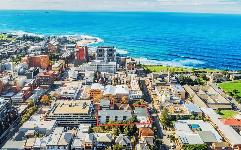 2 bedrooms Apartment / Unit / Flat in 102/58 Bolton Street NEWCASTLE NSW, 2300