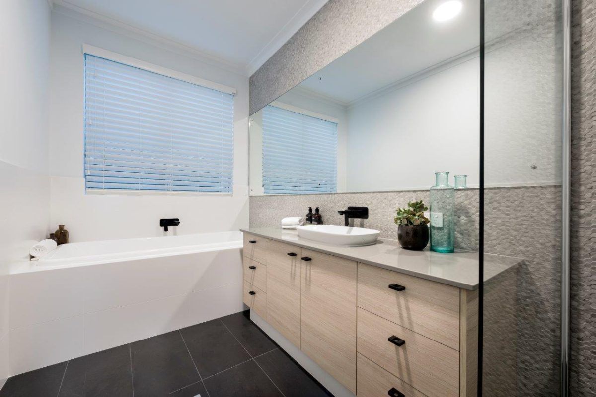 Unit 4 11 Wright Crescent, Bayswater WA 6053, Image 2