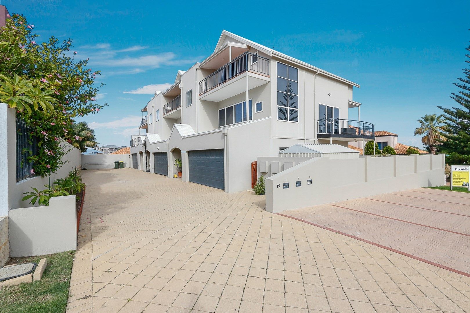 Unit 3,19 Rosslare Promenade, Mindarie WA 6030, Image 0