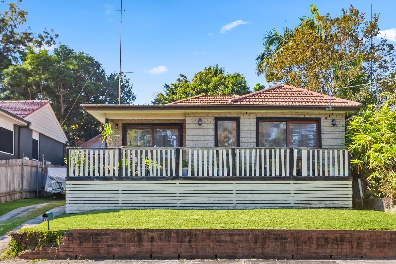 99 Prince Edward Drive, Dapto NSW 2530