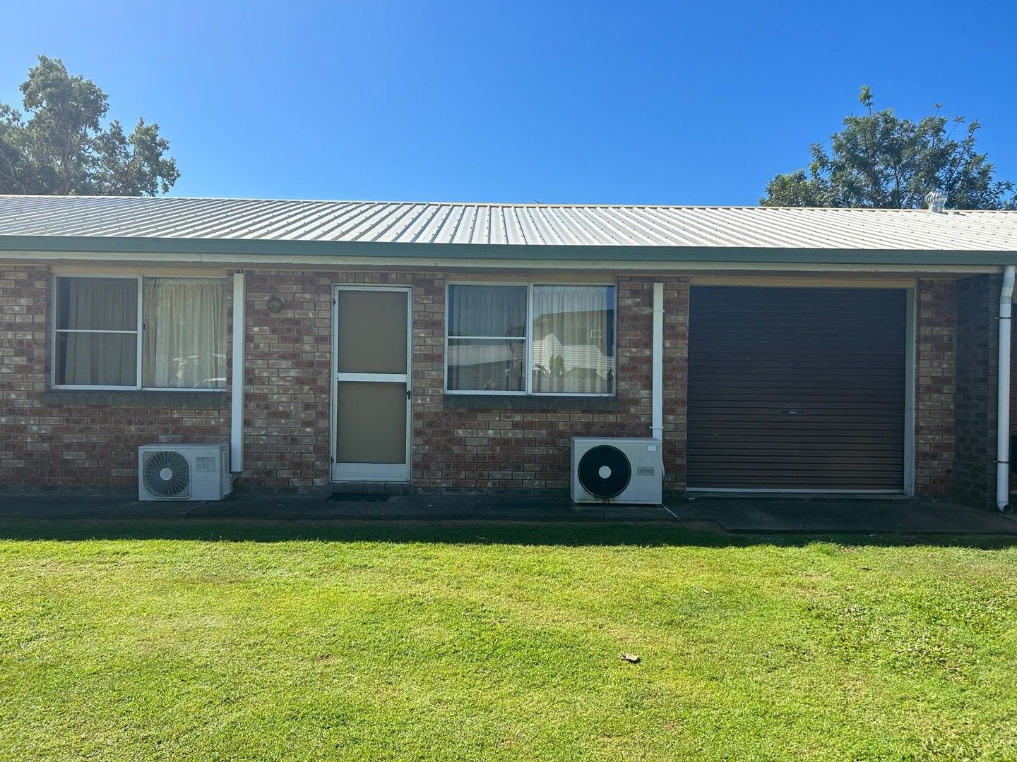 2 bedrooms Apartment / Unit / Flat in 2/37 Melba Street ARMSTRONG BEACH QLD, 4737