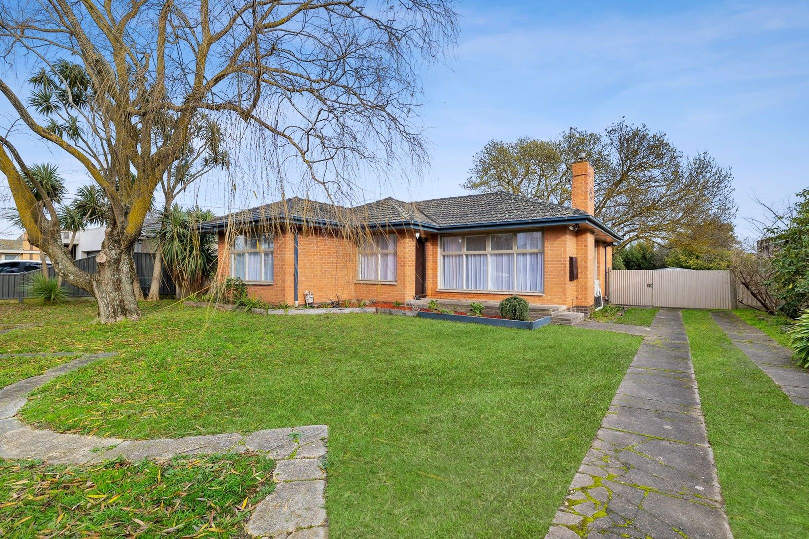 3 bedrooms House in 10 Towong Street ALFREDTON VIC, 3350